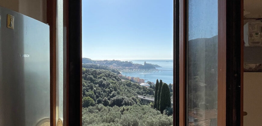 Collina Lerici – 5 vani con stupenda vista mare