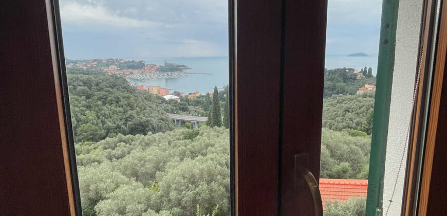 Collina Lerici – 5 vani con stupenda vista mare