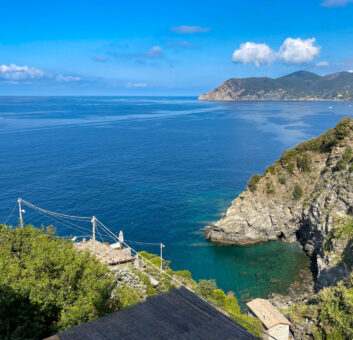 5 Terre – Corniglia – Ampio e luminoso trilocale con stupenda vista mare