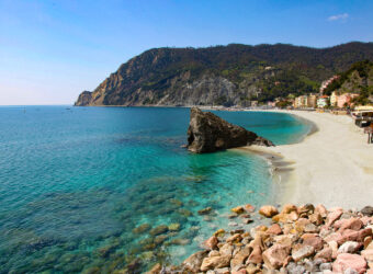 Monterosso al mare – Moderno ampio monolocale con terrazza, a due passi dal mare